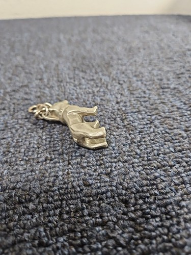 Mack Truck Bulldog Hood Ornament 1.5" Heavy Solid Metal Keychain Charm - Picture 4 of 6