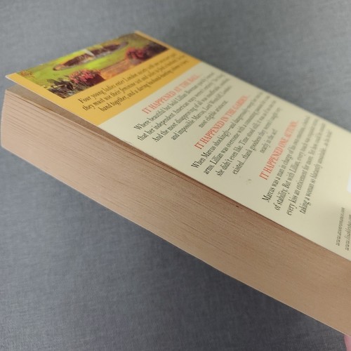 It Happened One Autumn By Lisa Kleypas 2005 Paperback Book 1st Stepback Cover - Picture 4 of 7
