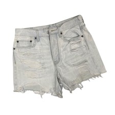 American Eagle 90s Boyfriend Short Distressed Light Wash Size 6