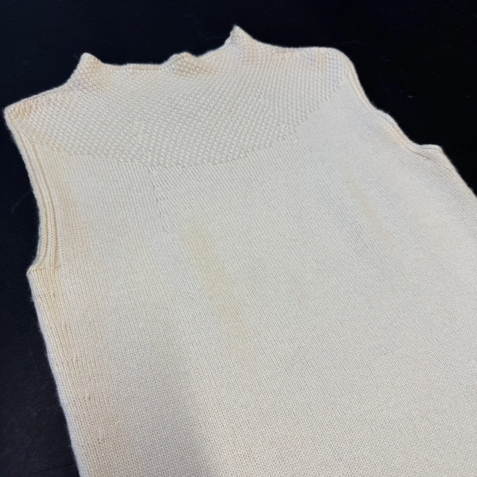 Suéter Top Armani Collezioni Crema Cachemira Sin Mangas Talla 6 M Foto 3 de 4