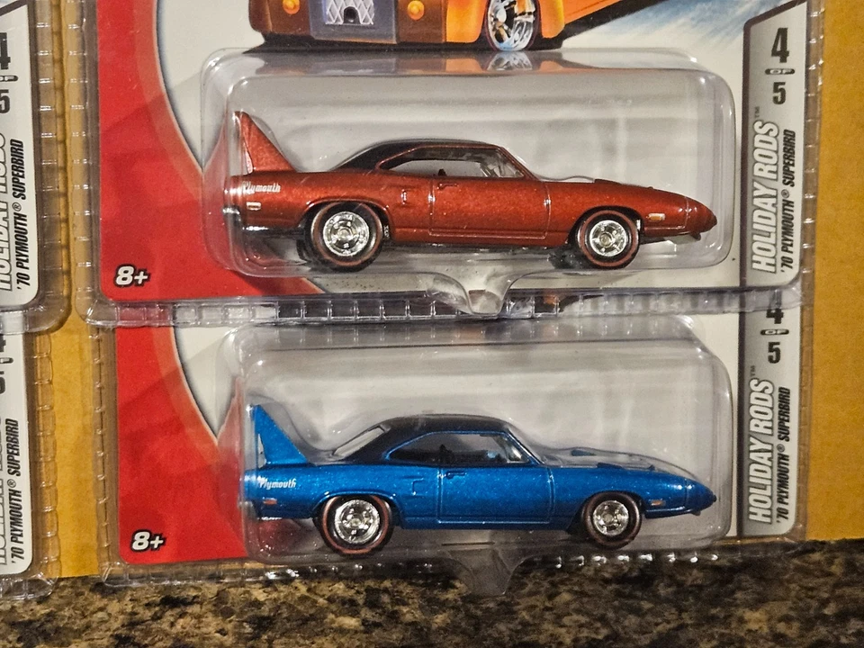 Hot Wheels Lot of 4 Holiday Rods 1970 Plymouth Superbird Blue Red '70 2006 - Image 3 of 3