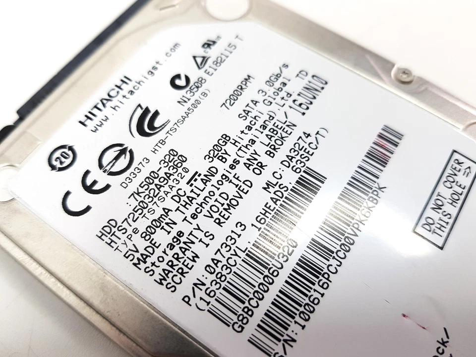 Hitachi HTS725032A9A360 320GB 2.5" 3.0GB/s SATA 7200RPM Hard Drive7K500-320 - Image 2 of 3