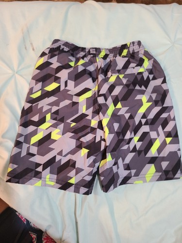 Under Armour Little Boys Swim Trunks Black Gray Neon Logo EUC - Picture 4 of 4