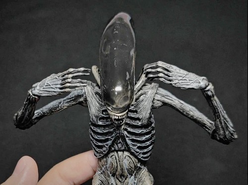 NECA Alien:Covenant Movie figure Xenomorph Warrior Action Figure Toy Boxed Gift! - Picture 18 of 22