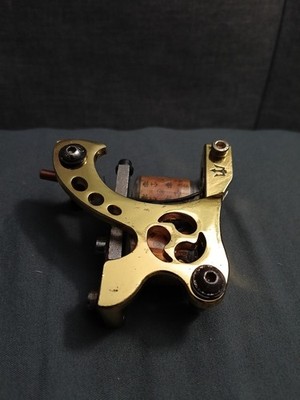 Dragonhawk Golden Trident Tattoo Equipment Shader Colorer