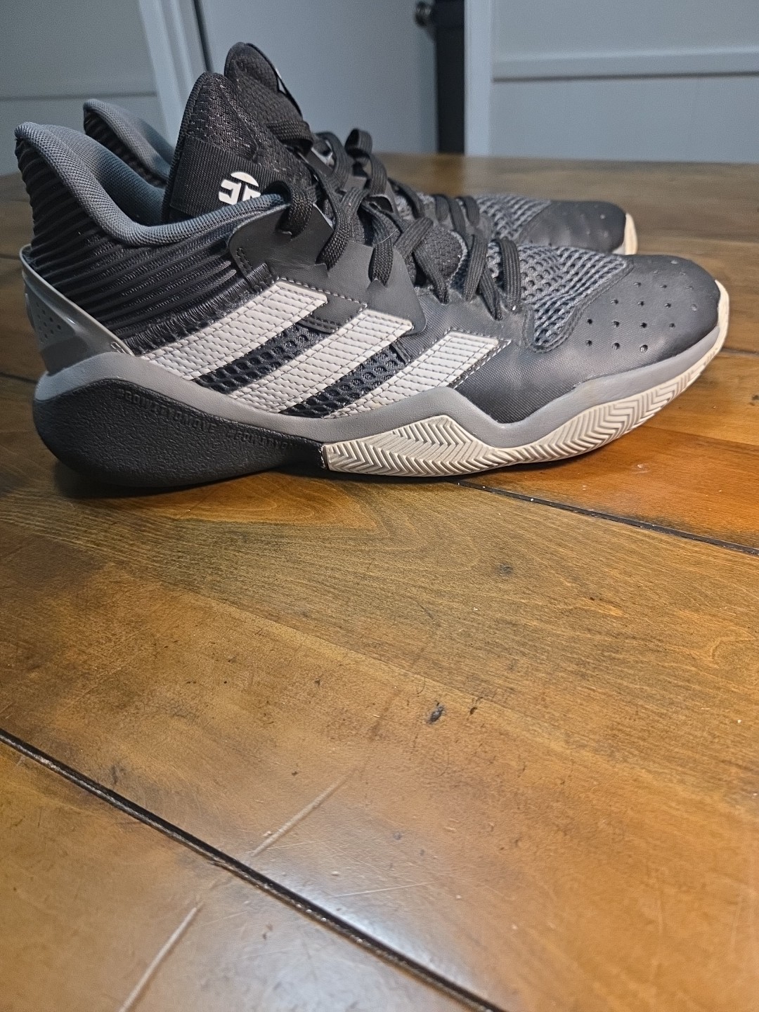 Adidas Harden Stepback Black White Grey Men Size 10 Basketball Sneaker EF9893 image 2