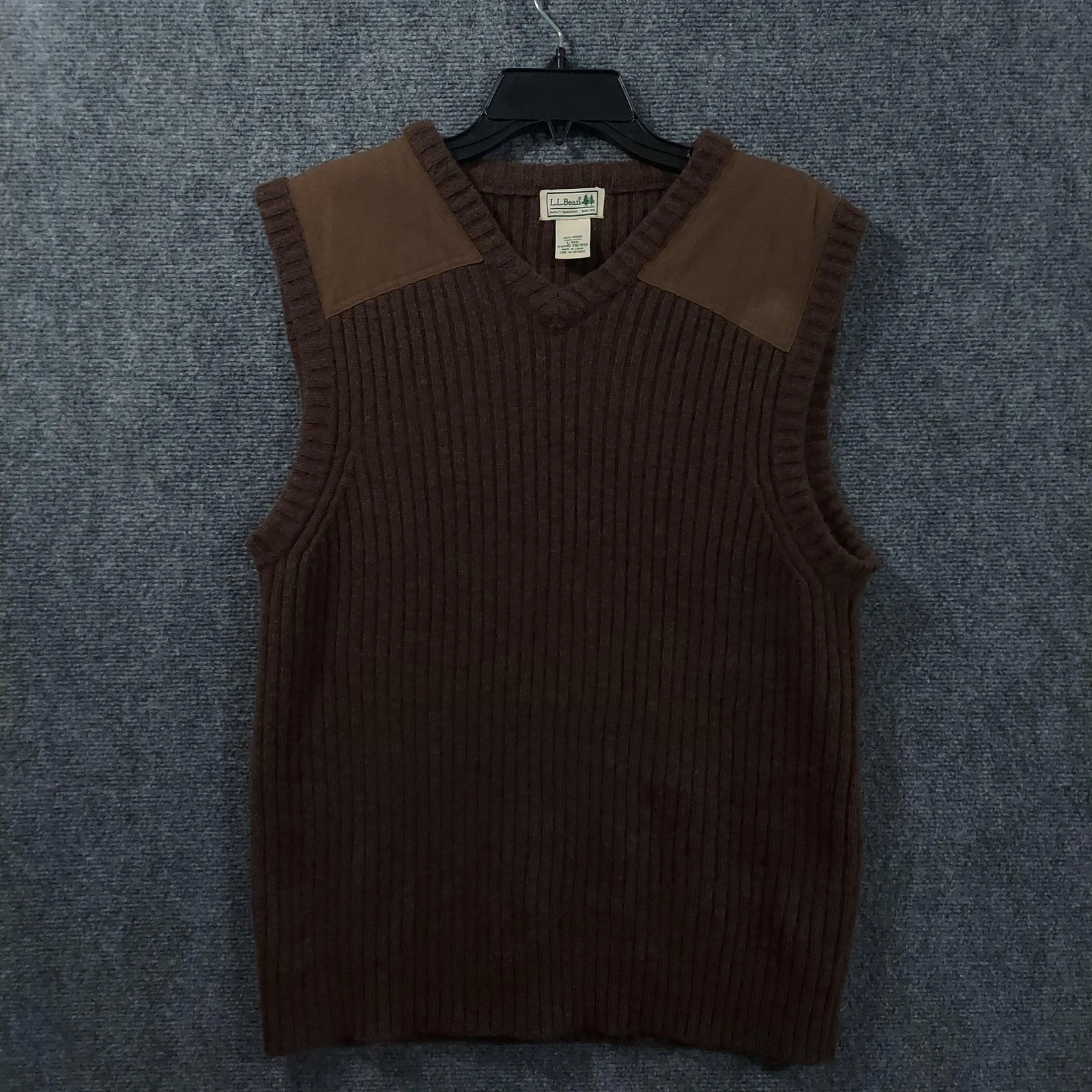 L.L. Bean Vest Mens Large Brown Merino Wool Knit Shooting Shoulder Patches