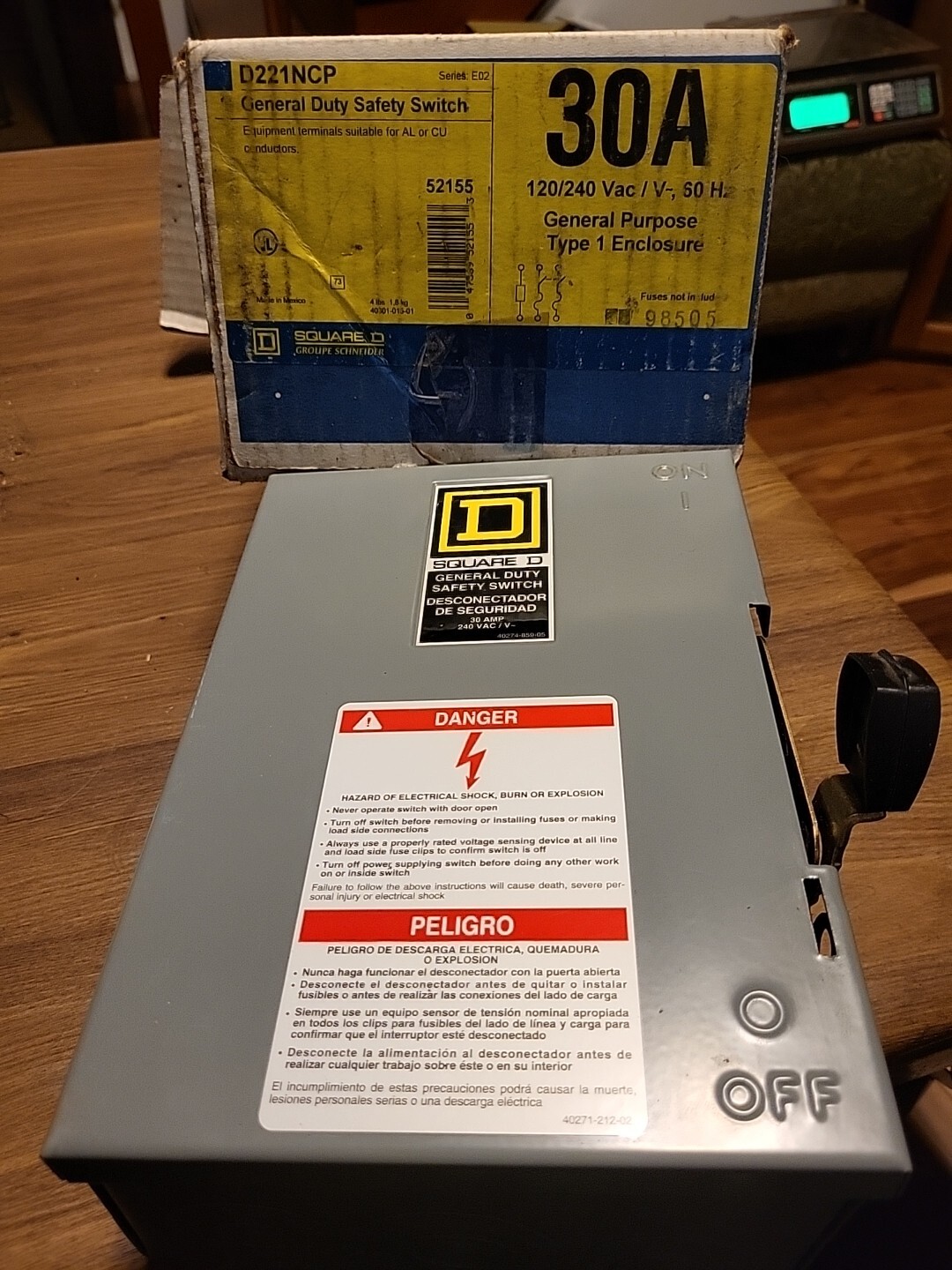 Square D Schneider Electric D221NCP 30A 120 240 VoltGeneral Duty Safety Switch