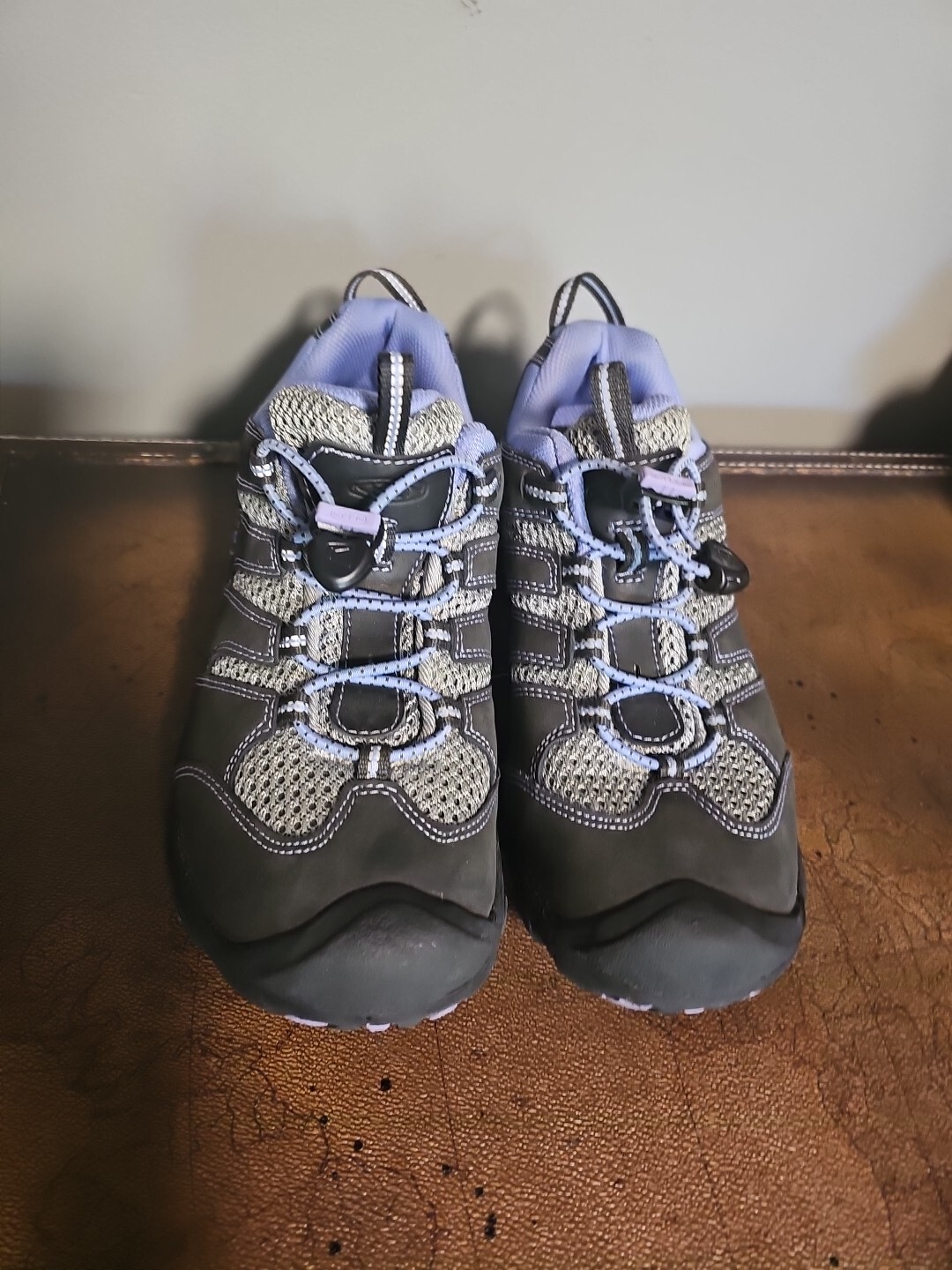 Scarpe da trekking basse KEEN Koven 1013642 lacci elastici donna taglia 6 indossate una volta