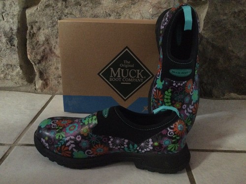 NEW Muck Boots Woman's BREEZY LOW BLACK 