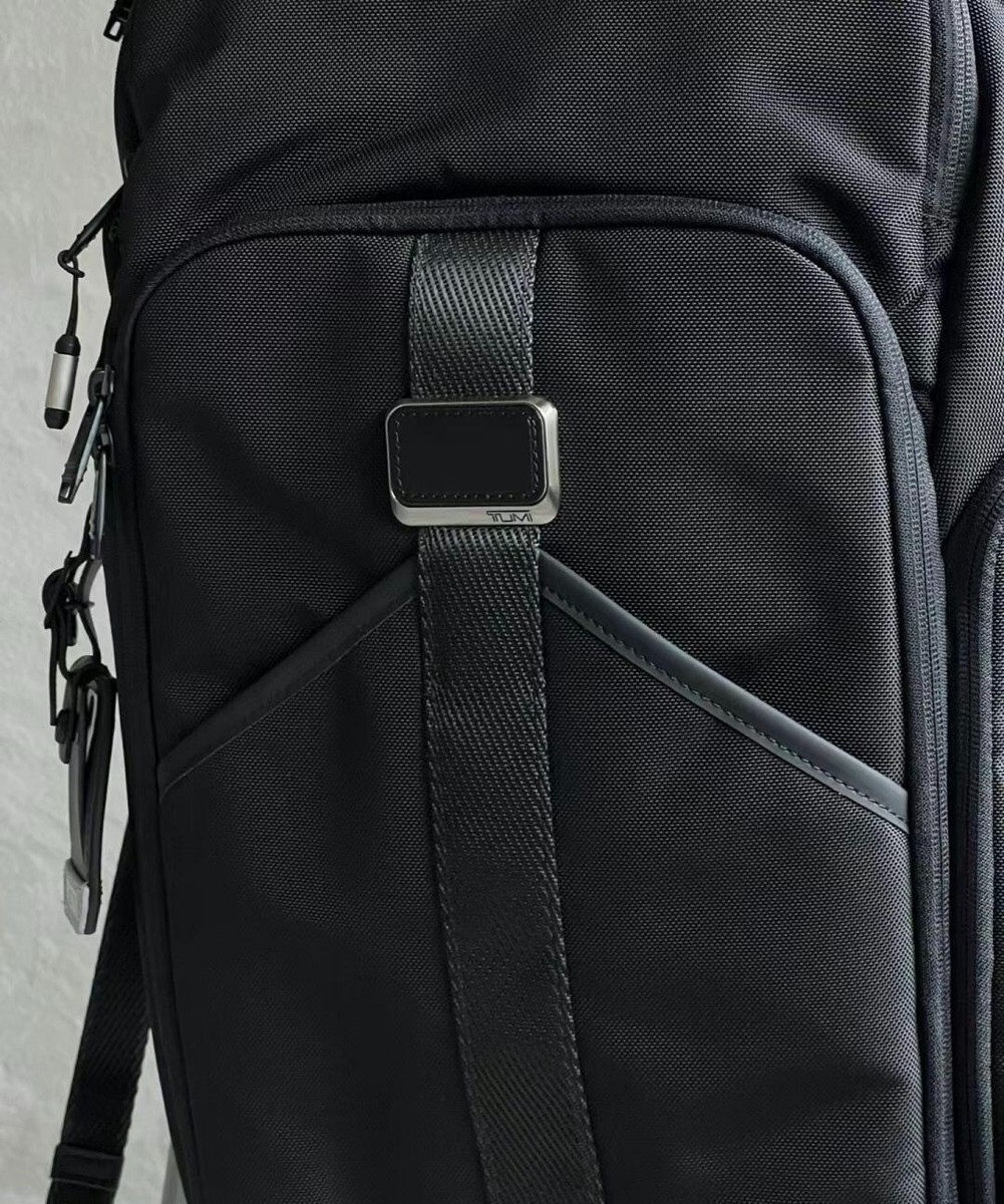 TUMI ALPHA BRAVO Esports Pro 17” Backpack 2325006D Black TUMI ALPHA BRAVO Esports Pro 17” Backpack 2325006D Black