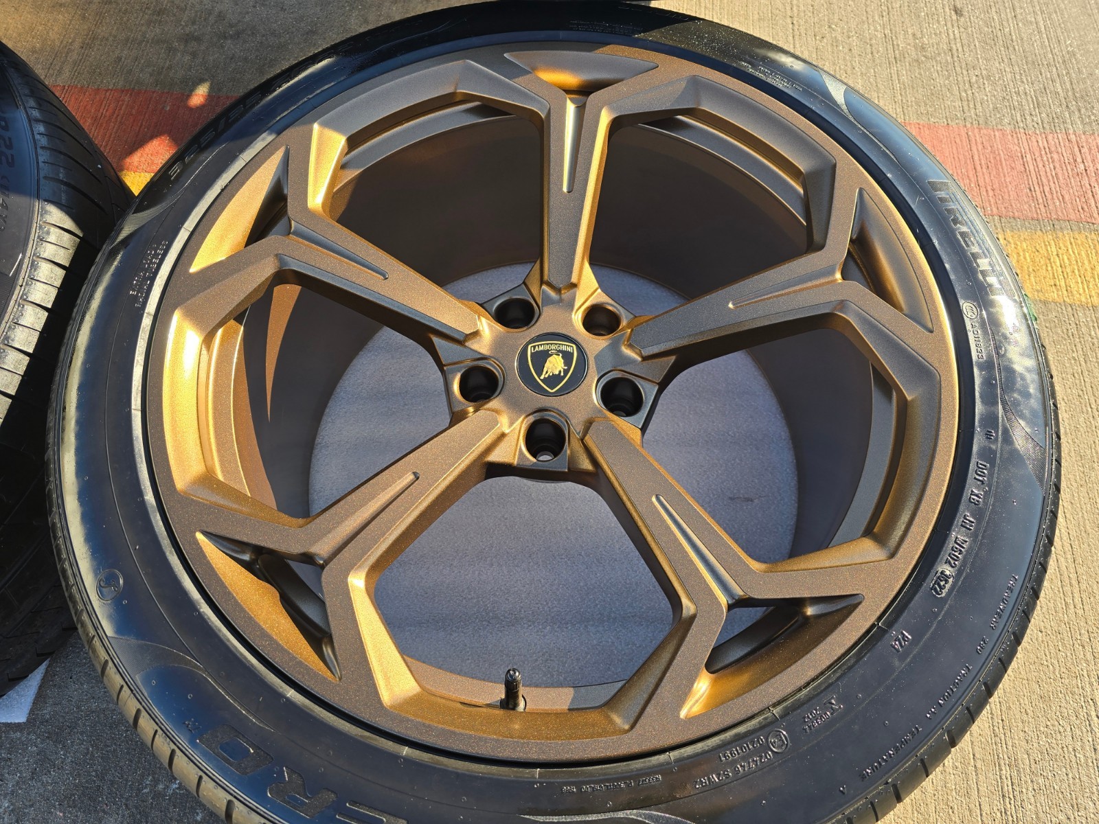 22" Lamborghini Urus OEM wheels rims Taigete 2022 2023 2024 2025 2026 BRONZE