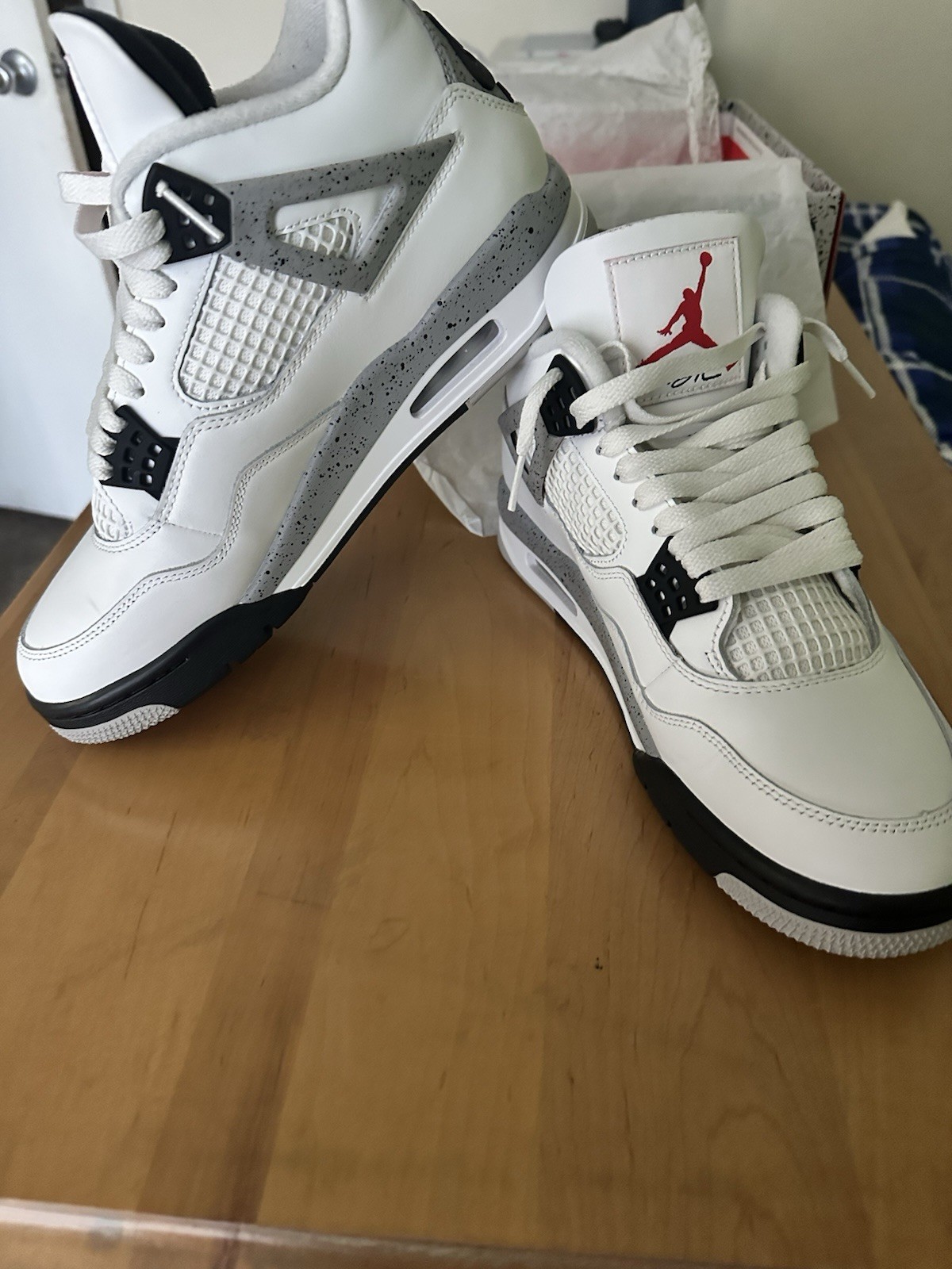 Jordan 4 White Cement 2025 Size 9.5