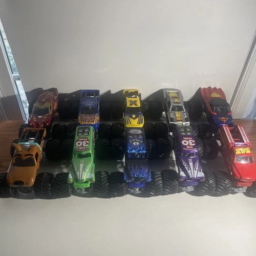 Hot Wheels Monster Jam Monster Truck Lot Of 10 Vintage Sized 1:24  1/24 Scale