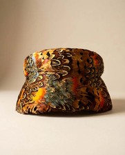 Vintage 1950s Pheasant Feather Hat G. Fox Co Hartford Feather Bucket