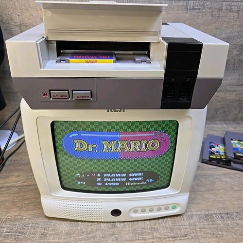 RCA CRT 9" Inch TV Model E09344 w/Remote Bracket Hardware Retro Gaming Tested - Picture 4 of 15