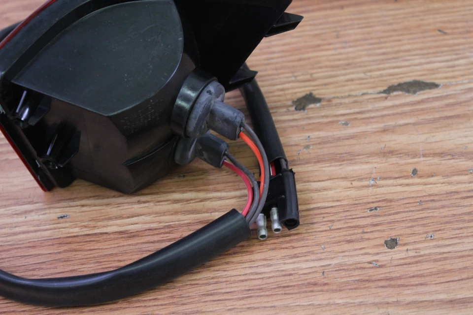 Polaris ATP 330/500 2004 luz trasera/luz de freno trasera OEM NOS Foto 4 de 4