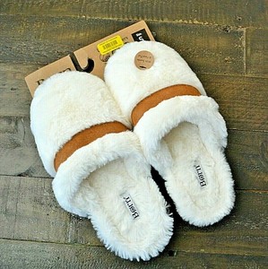 born slippers