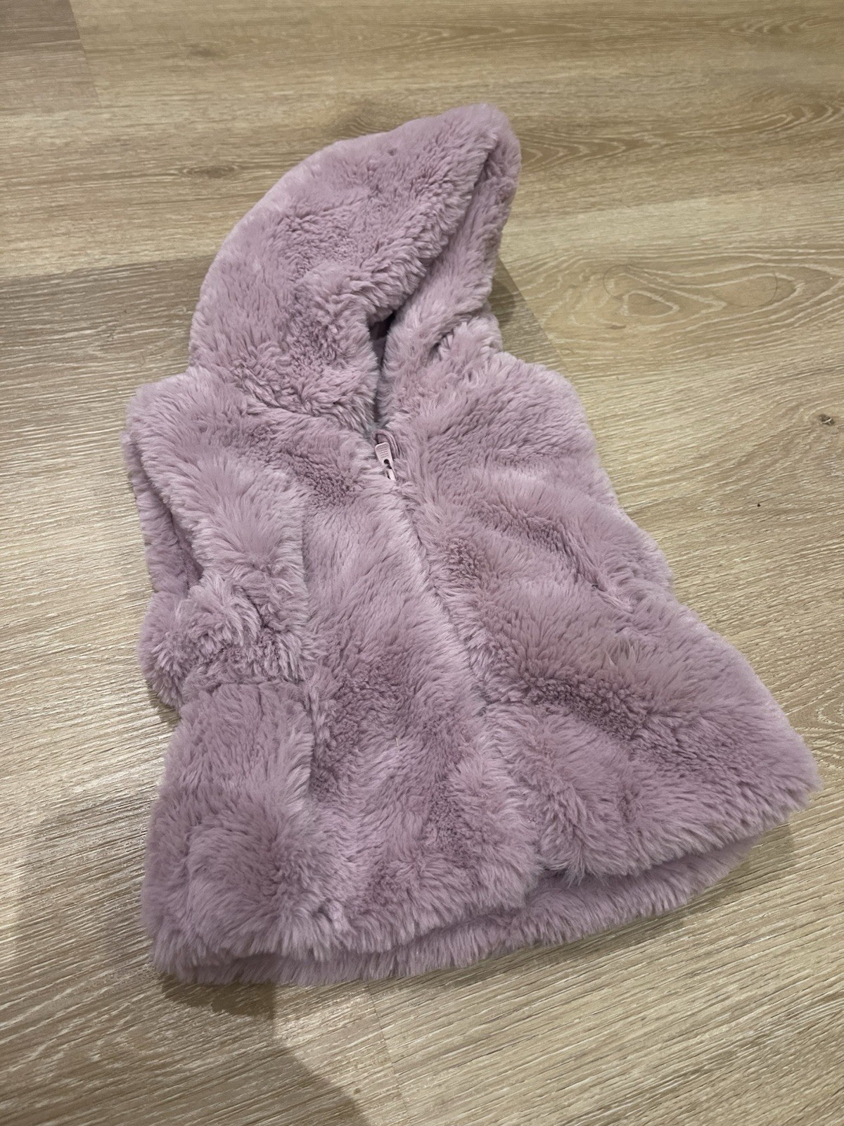 Primark Baby Girls Pink Faux Fur hooded Gilet Vest Jacket 6-9 Months