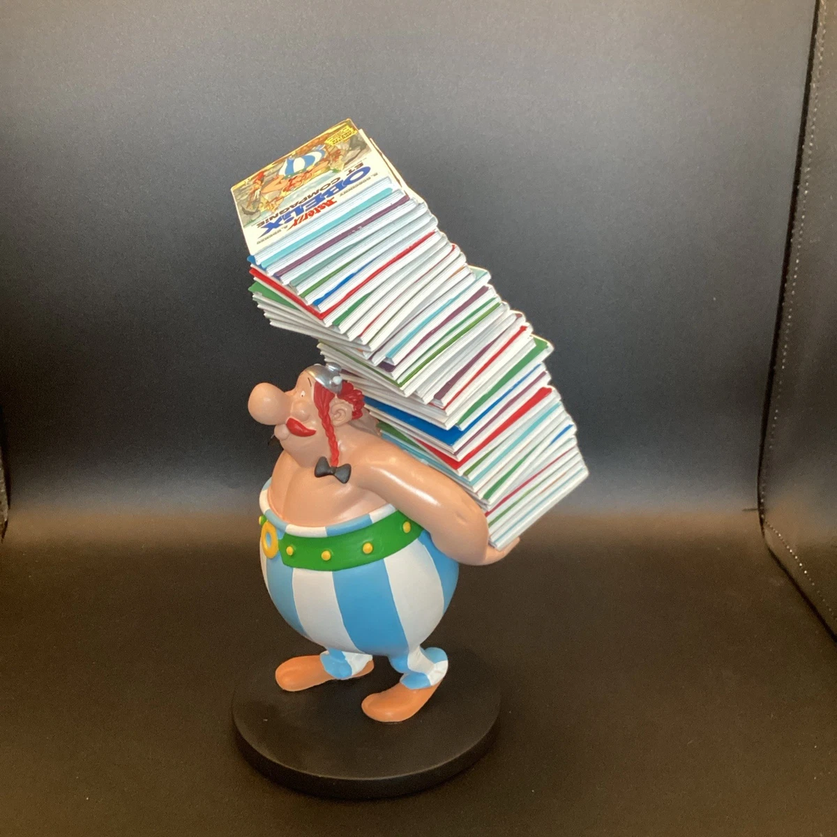 BECASSINE: BECASSINE PILE D'ALBUMS - statuette résine 23 cm, plastoy