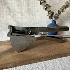 Potato Ricer Sopito Stainless Steel Potato Masher with Manual and Cleaning Brush