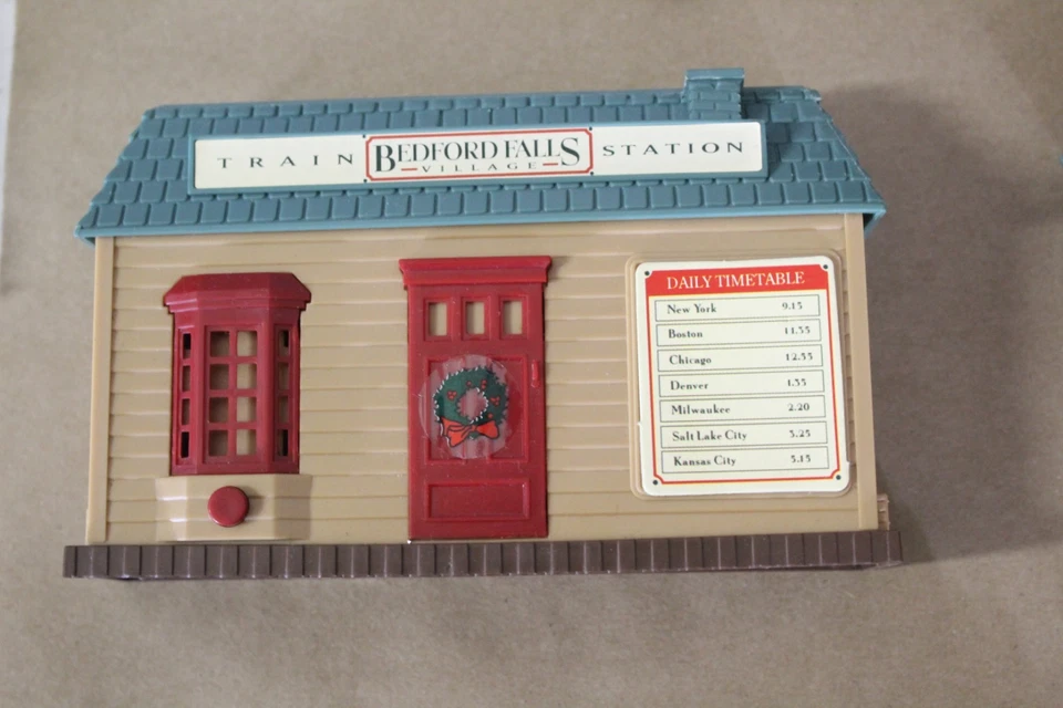 The Bedford Falls Wonderful Life Express Christmas Train Set Tested Working - Image 4 of 4