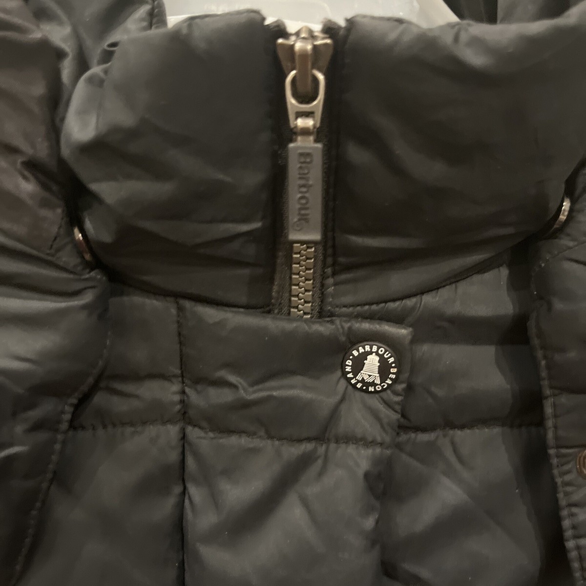 BARBOUR BEACON BRANDS SOUTH SHIELDS US 10 Black HAMBLE QUILT BARBOUR BEACON BRANDS SOUTH SHIELDS US 10 Black HAMBLE QUILT
