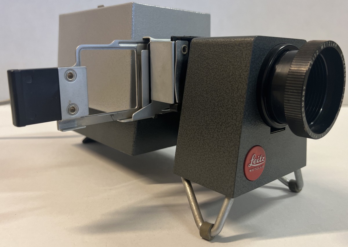 Lovely Vintage Leitz Wetzlar Pradix 35mm Slide Projector Great