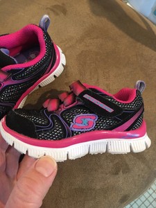 girls sparkly sneakers