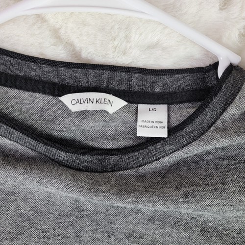 Camisa grande gris manga corta de Calvin Klein - Imagen 2 de 5
