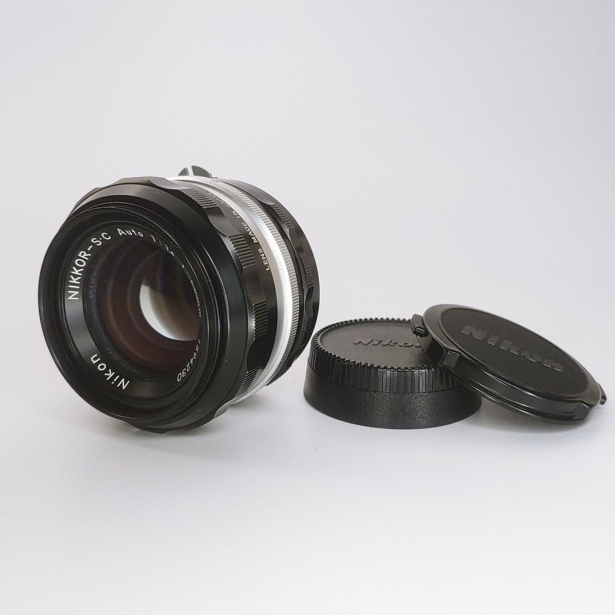 28mm Lens Nikon 28mm F2 Non Ai Near Mint+++