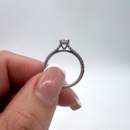 18K White Gold Engagement Ring 0.71CT GIA Certified Natural Diamond - 第 3/6 張圖片