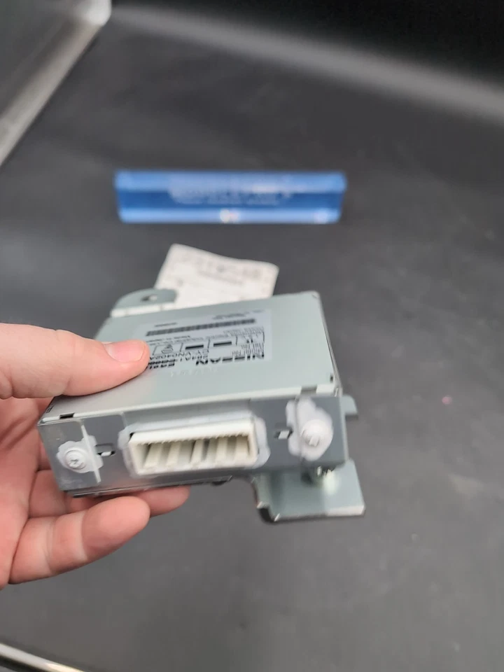 Unidad de módulo de control de cámara trasera Infiniti M35 M45 2006 2007 OEM 284A1 EG01A EG000 Foto 4 de 4