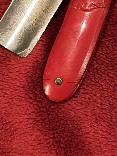 Vintage Devon Mfg Straight Razor, Red Handles with Dutch Windmill, Germany. - Picture 7 of 7
