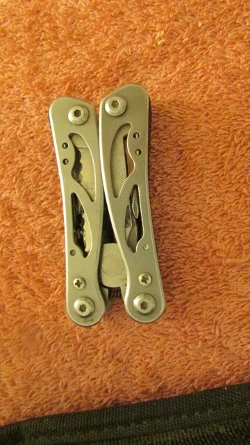 Multi Tool Pocket Knife