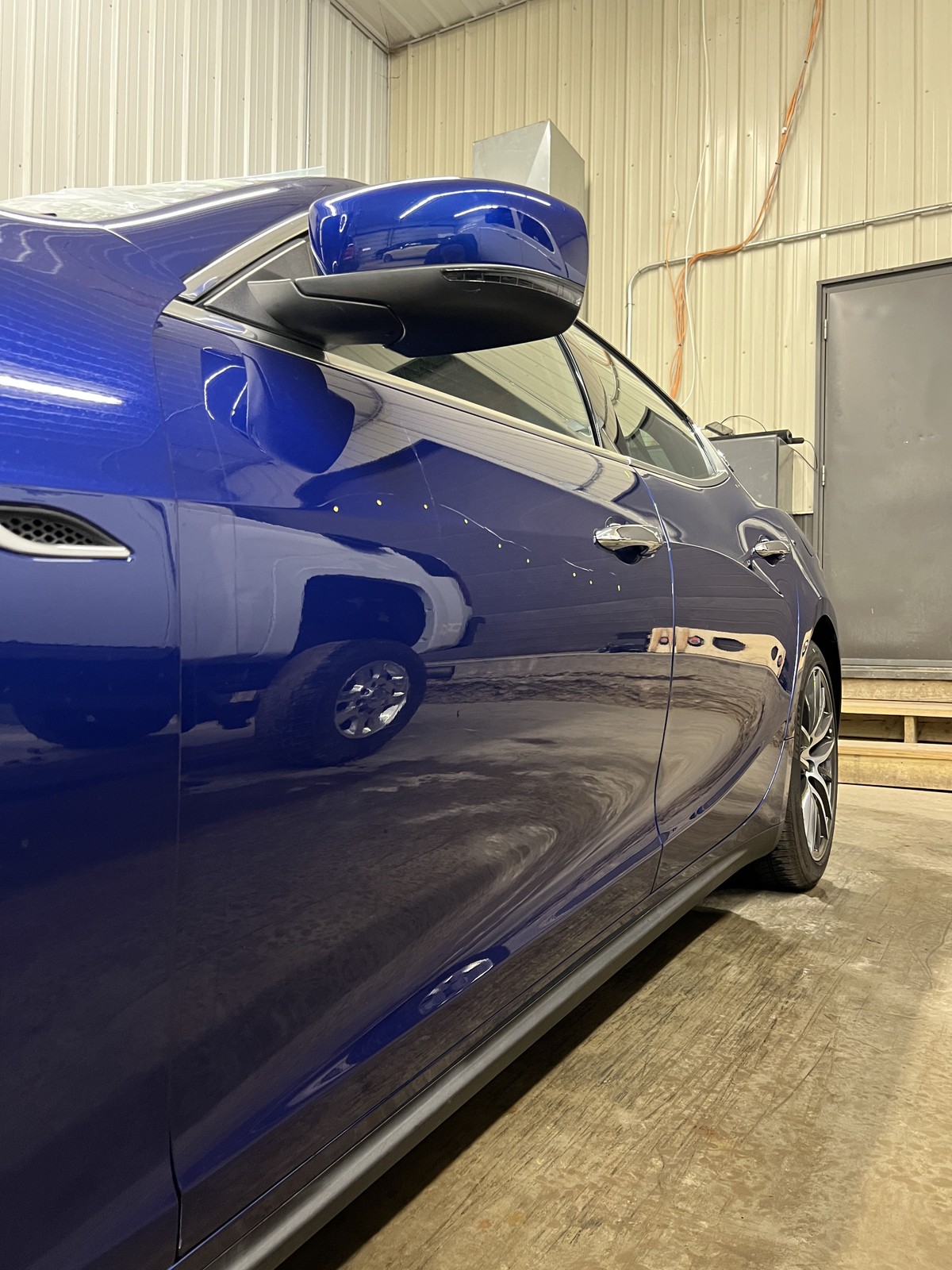 Maserati Ghibli Front Left Door shell Blue