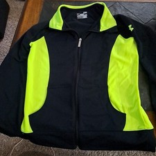 "Under Armor-All Season Gear". Youth Jacket.Size-SM/P/P.Semi-Fitted.Never Worn