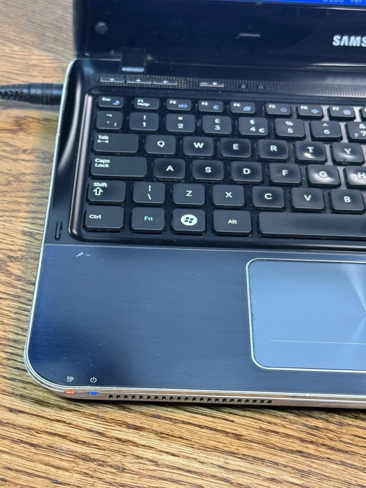 Samsung SF310 Laptop – Intel Core i5 M460 – 4GB RAM – For Parts Only Damaged - Image 4 of 4