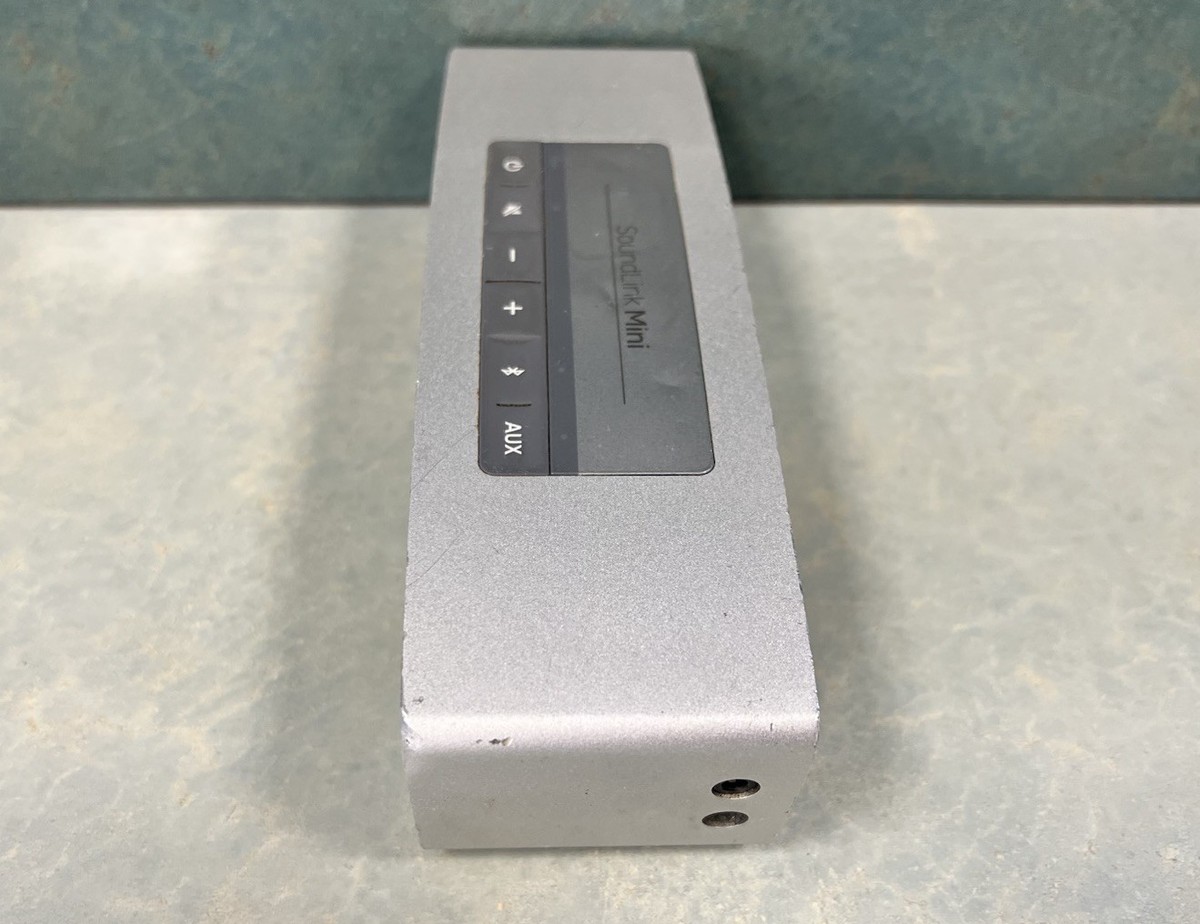 Bose SoundLink Mini Speaker Silver - NOT WORKING, FOR PARTS | eBay