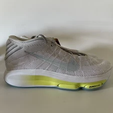 Nike Men 10.5 GT Hustle 3 Basketball Shoes Pure Platinum/Glacier Blue FV5953-004