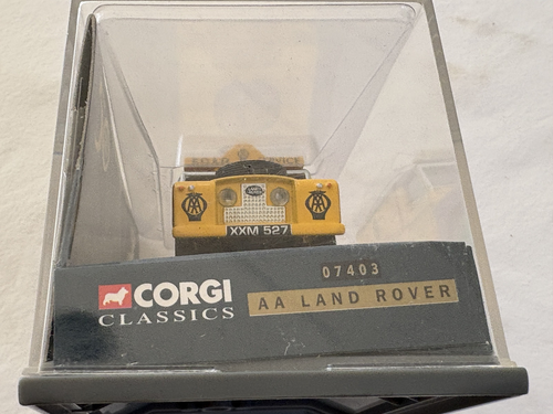 Limited Edition Corgi Classics 07403 Road Service ,AA Land Rover , 50 Years - Picture 8 of 12