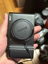 Fujifilm Fuji XF10 Black 24.2 MP Digital Camera-90 NEW