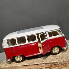 Volkswagen VW Van 1962 Samba Vdub 1:24 Scale Diecast Metal Boxed Excellent Gift 