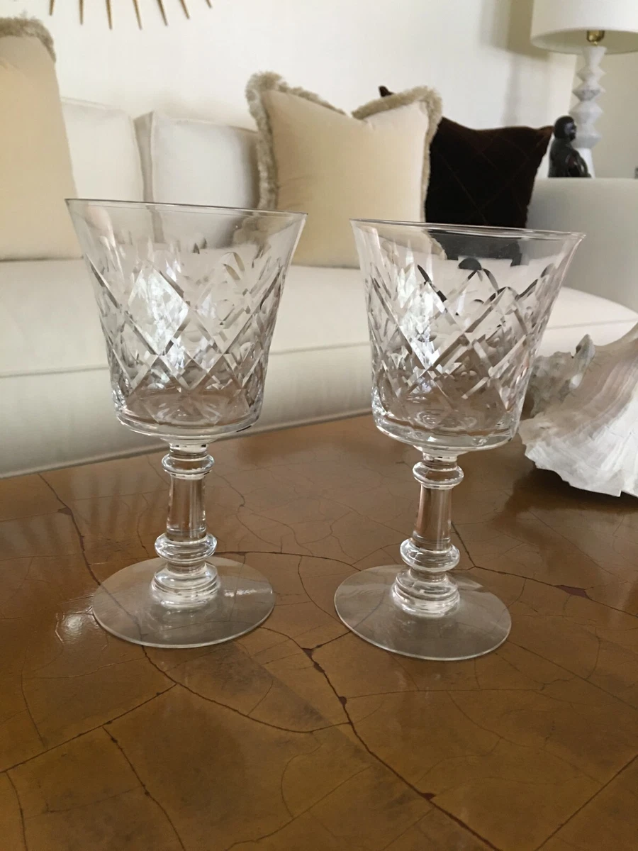 Diamond Design Pretty Wine Glasses - 6 1/4 tall