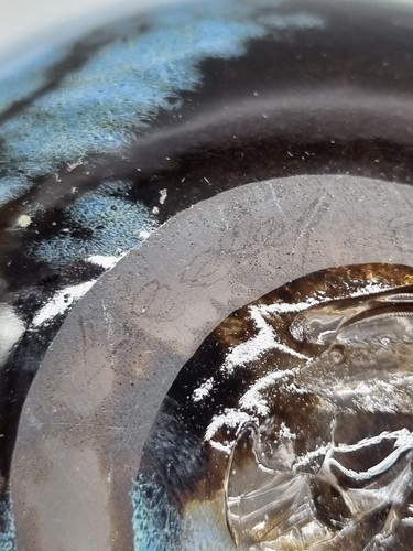 A Lesley Ann Clarke Studio Glass Vase, Cornwall, 2014. - Picture 11 of 12