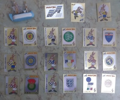 Euro 1992  FULL SET BADGES , Sweden , 21 mint stickers PANINI