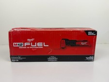 NEW Milwaukee 2526-20 M12 Fuel Oscillating Mu...