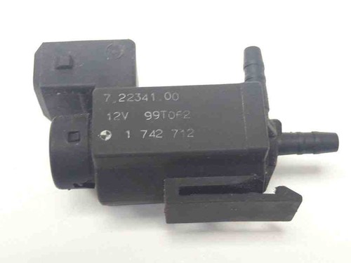 BMW 5 Touring E39 Vakuumventil 72234100 2.50 Diesel 1999 31277766