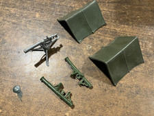 Marx Toys 1/32nd scale plastic pup tent/weapons set 2