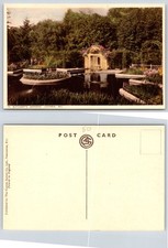 Victoria British Columbia Canada Butchart's Gardens Lake Fountain Postcard AI431